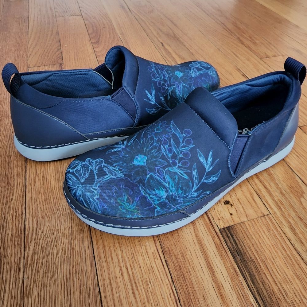 Alegria by PG Lite Alcehmie Slip-On Sneaker Blue Bouquet Fabric Size 39